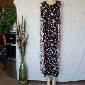 NWT-J.JILL FLAWERED  MAXI DRESS !!!!